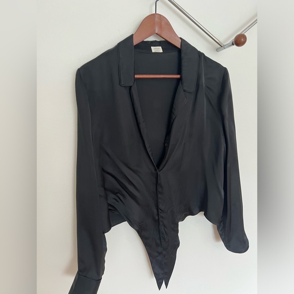 Wilfred Satin Tie Front Top - Picture 3 of 5